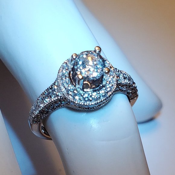 14K  WHITE  GOLD RING - Picture 3 of 8